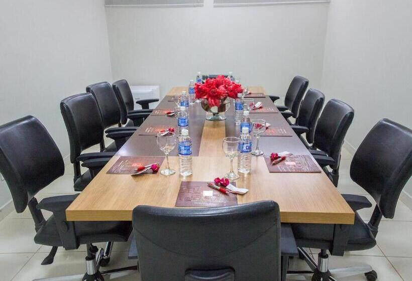 Hotel Girassol Plaza