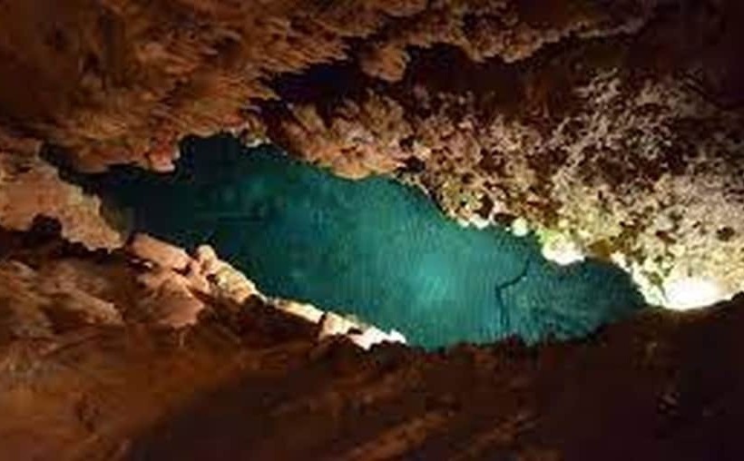 فندق Lake Breeze Resort