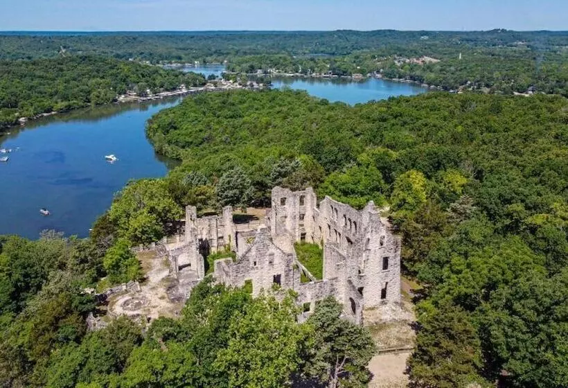 호텔 Lake Breeze Resort