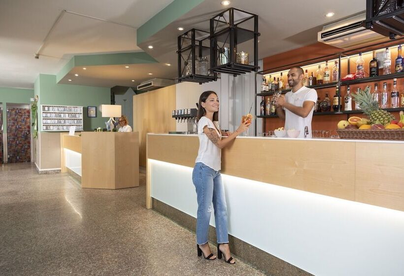 فندق Mediterraneo