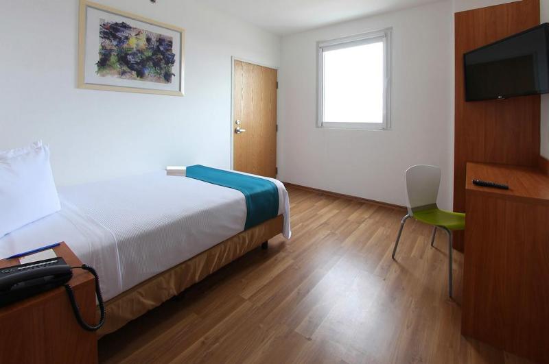 فندق One Guadalajara Periferico Poniente