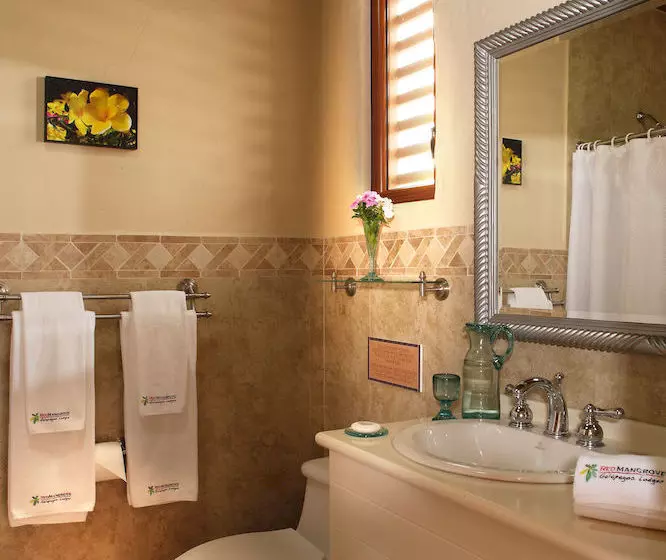 ホテル Red Mangrove Lodge Isabela