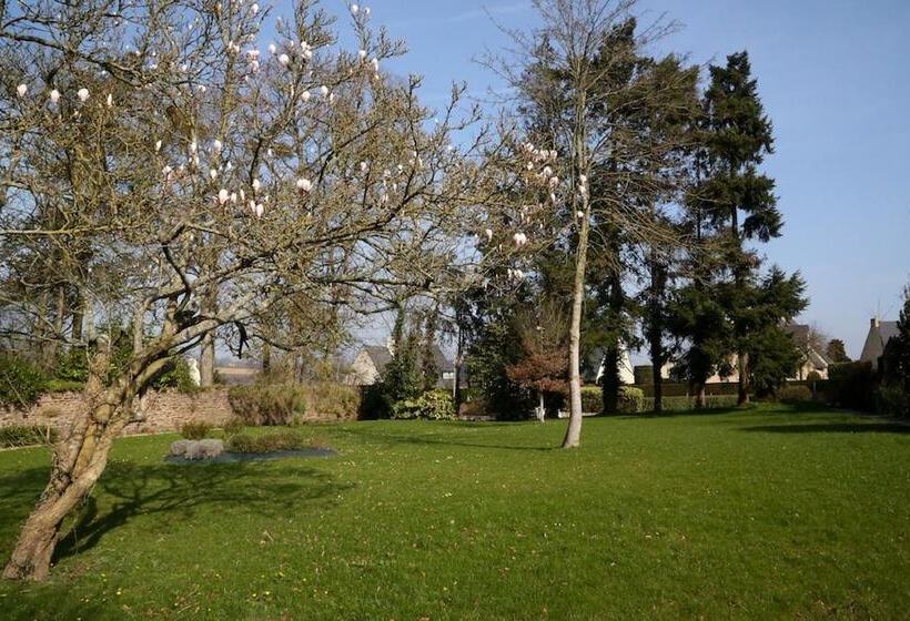 ホテル Restaurant Le Lion D Or