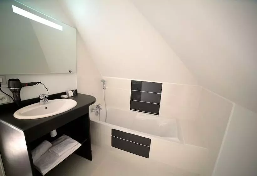 ホテル Restaurant Le Lion D Or