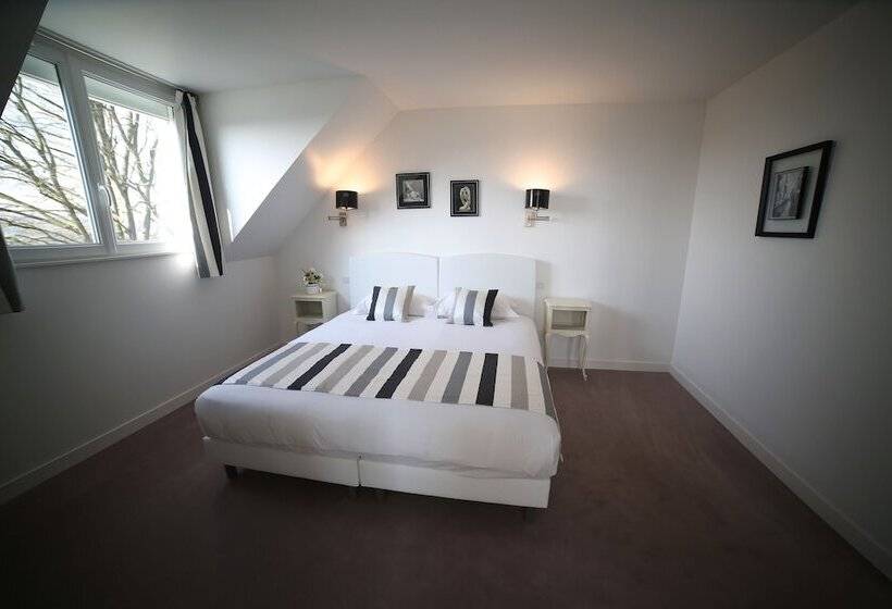 ホテル Restaurant Le Lion D Or