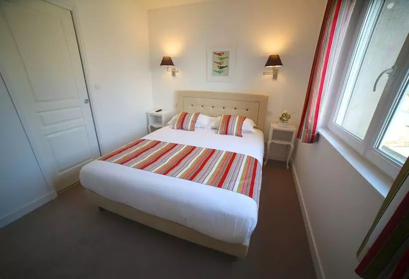 ホテル Restaurant Le Lion D Or