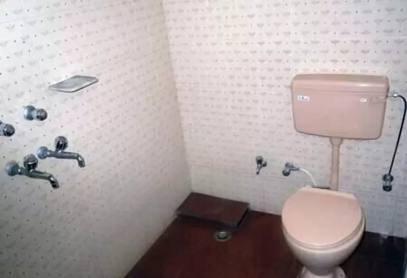 Отель Sunflower Guesthouse