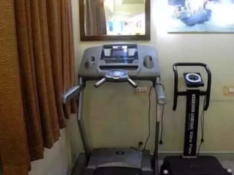 Отель Sunflower Guesthouse