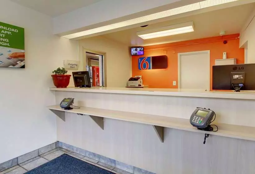 Motel 6 Elizabethtown