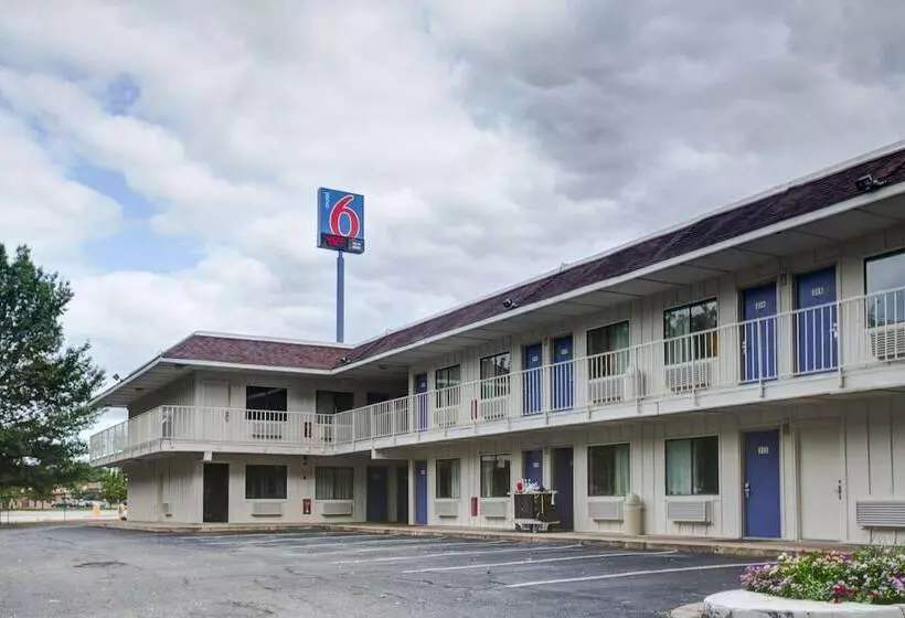 Motel 6 Elkton, Md