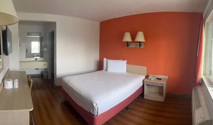 Мотель North Hills Inn