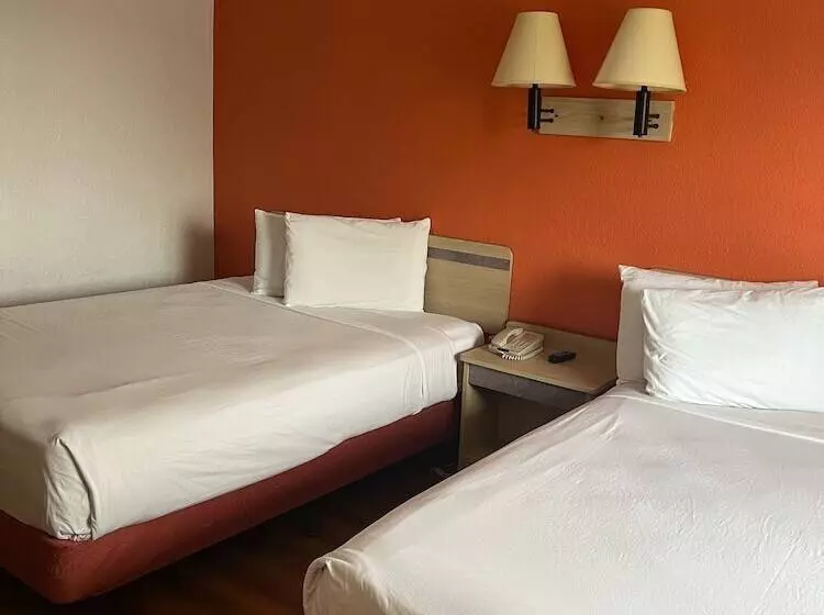 Мотель North Hills Inn