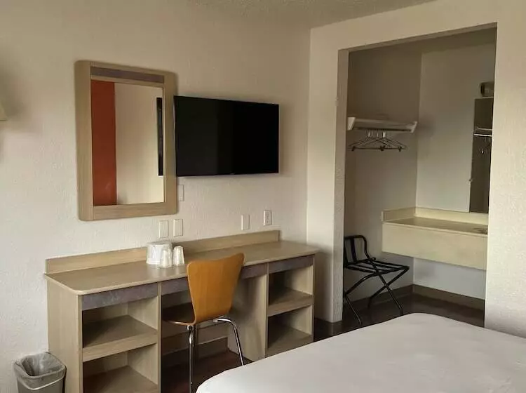 Мотель North Hills Inn