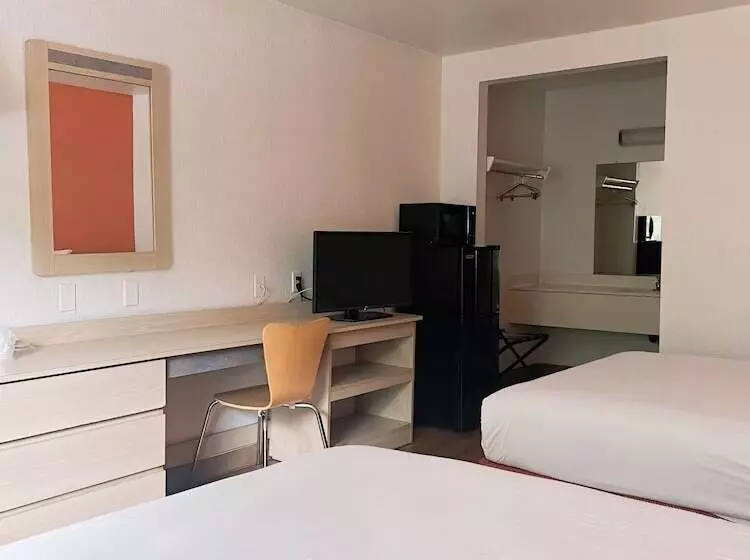 Мотель North Hills Inn