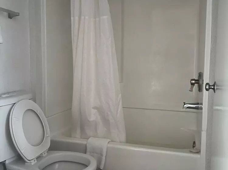 Мотель North Hills Inn