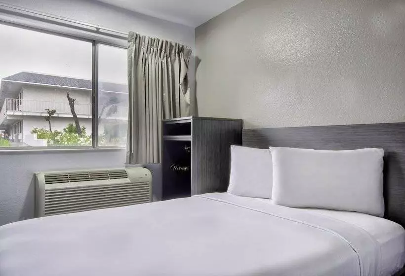Motel 6austin, Tx  North