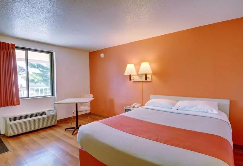 Motel 6chicopee, Ma Springfield