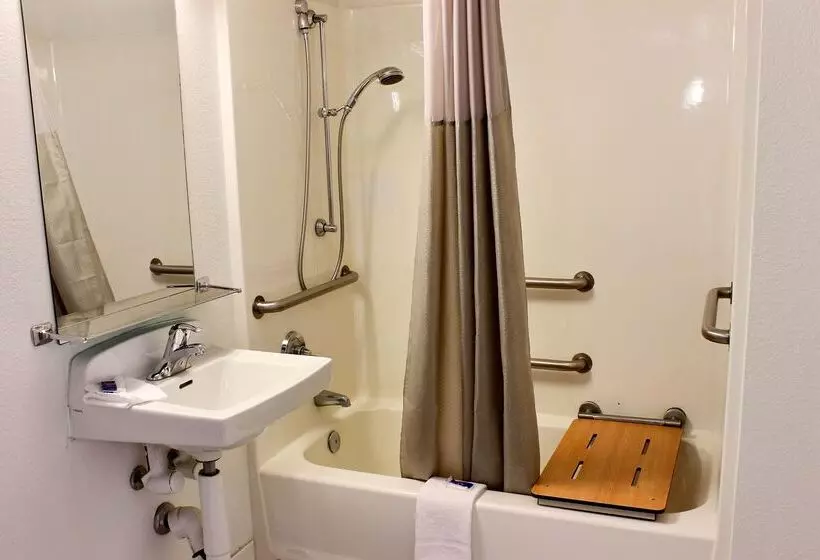 Motel 6coalinga, Ca  East