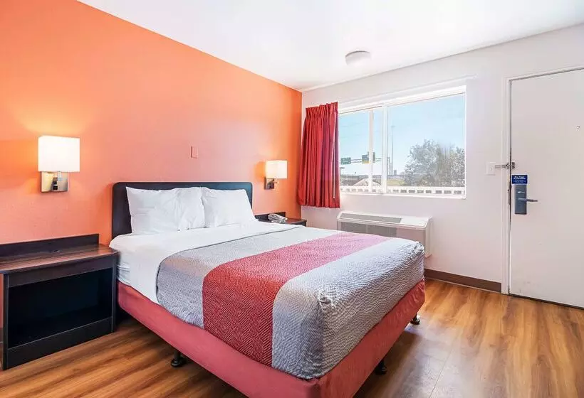 Motel 6 Corpus Christi, Tx  Northwest