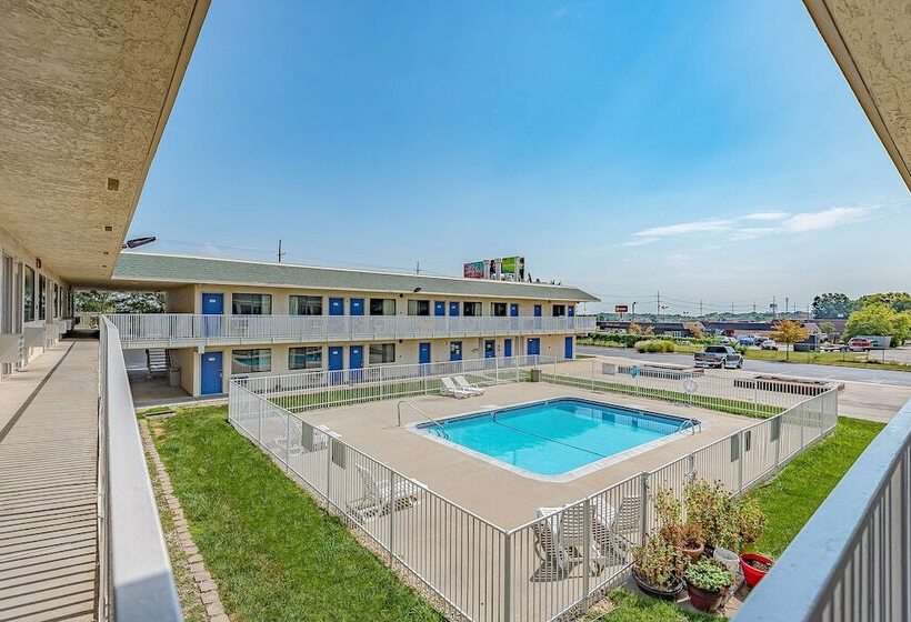 Motel 6kansas City, Mo  Airport