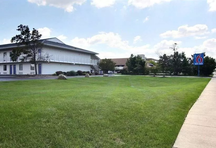 Motel 6middleburg Heights, Oh  Cleveland