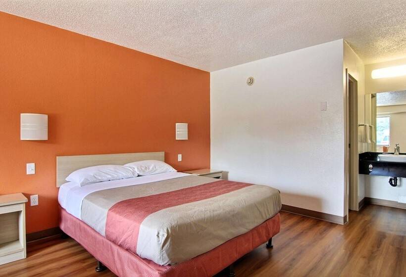 Motel 6middleburg Heights, Oh  Cleveland