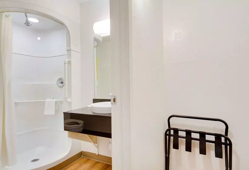 Мотель Avera Suites