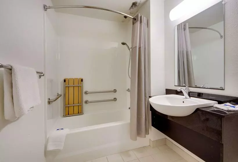 Мотель Avera Suites