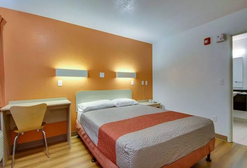 Мотель Avera Suites