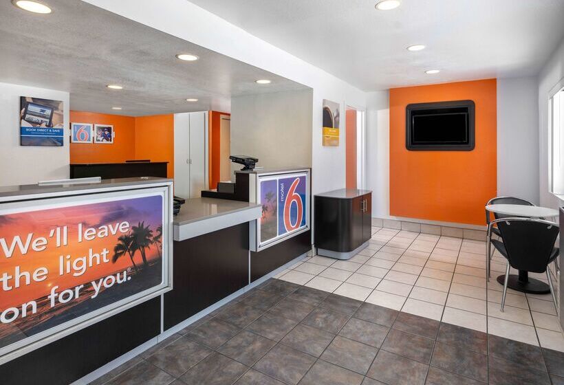 Motel 6oceanside, Ca