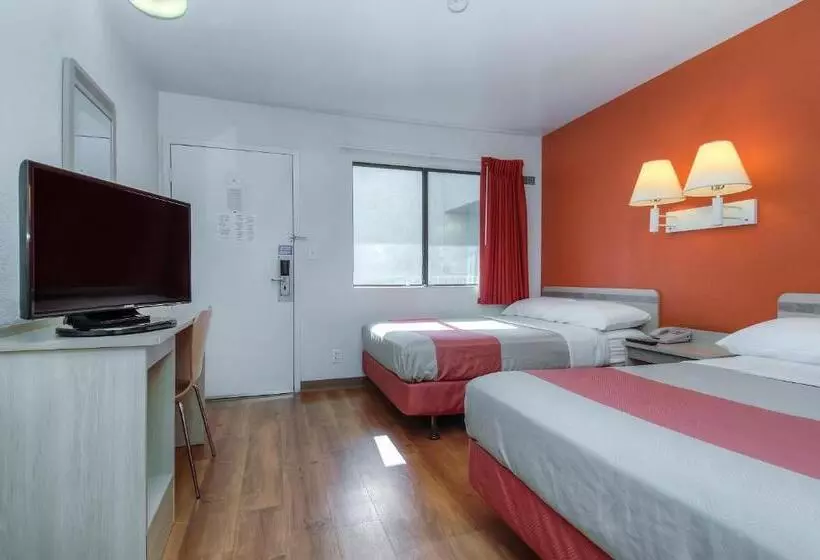 Motel 6oceanside, Ca