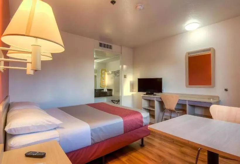 Motel 6oceanside, Ca