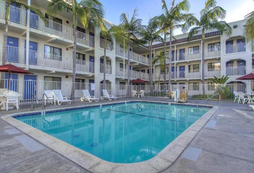 Motel 6oceanside, Ca