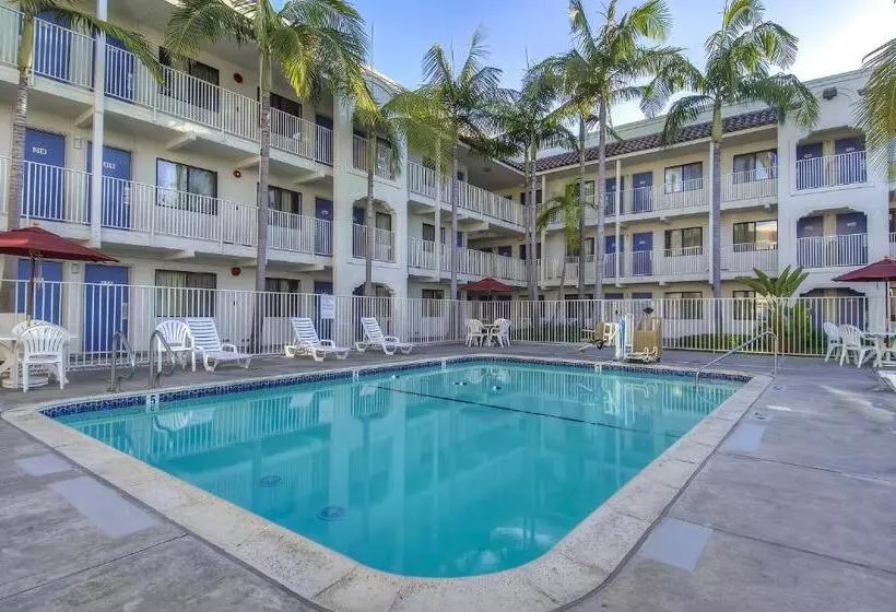 Motel 6oceanside, Ca