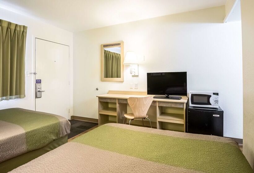 Motel 6pueblo, Co  I25