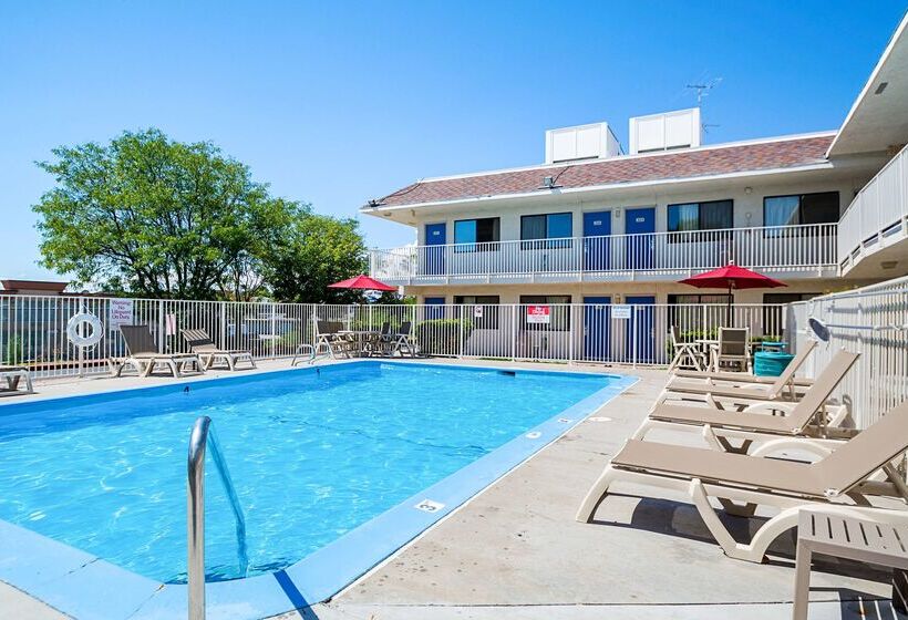 Motel 6pueblo, Co  I25