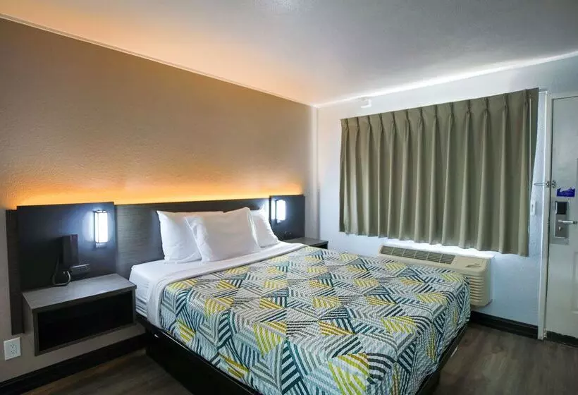 Motel 6sacramento, Ca  Central