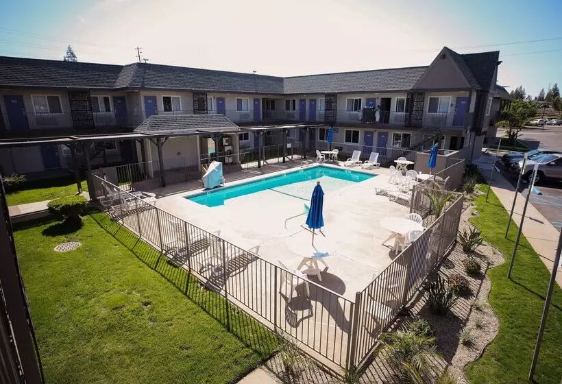 Motel 6sacramento, Ca  Central