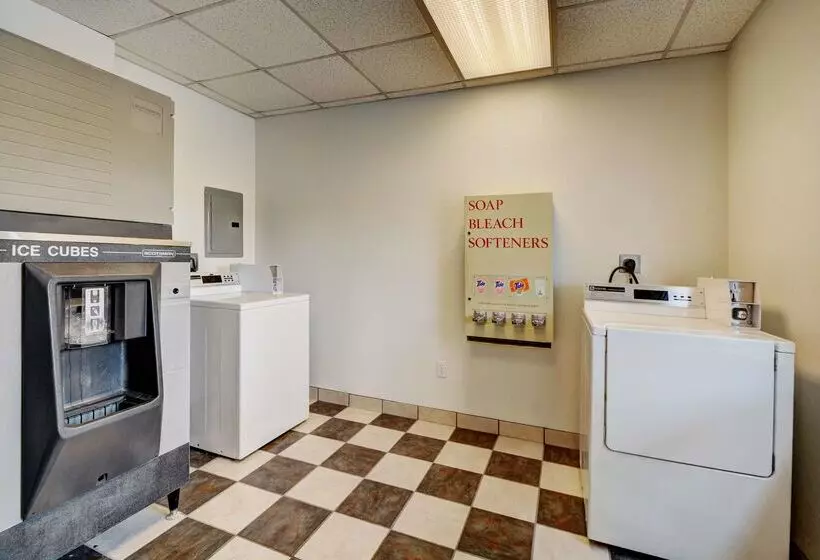 Motel 6seekonk, Ma Providence East