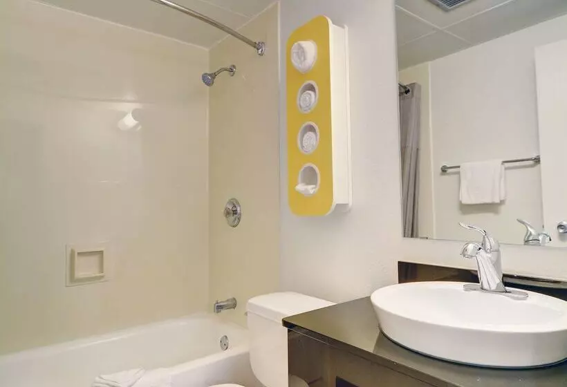 Motel 6seekonk, Ma Providence East