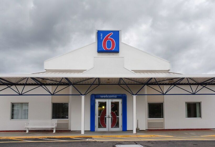 Motel 6seekonk, Ma  Providence East