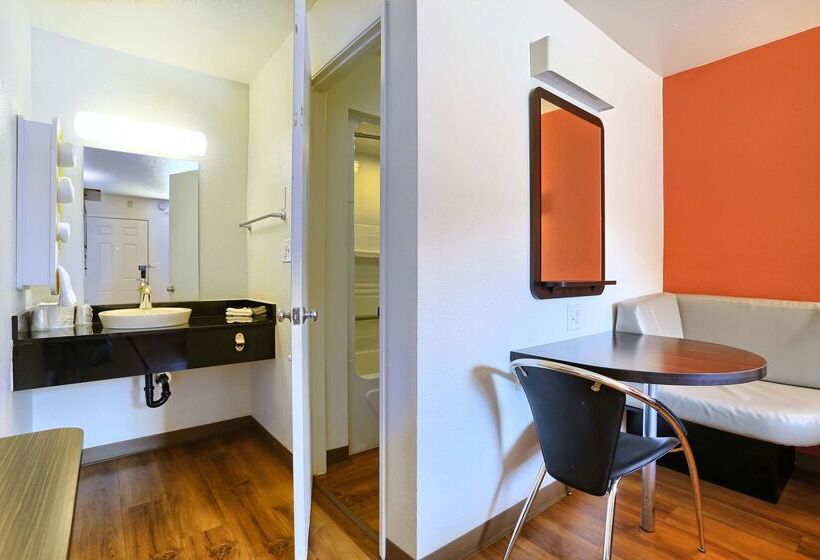 מוטל Park Inn By Radisson