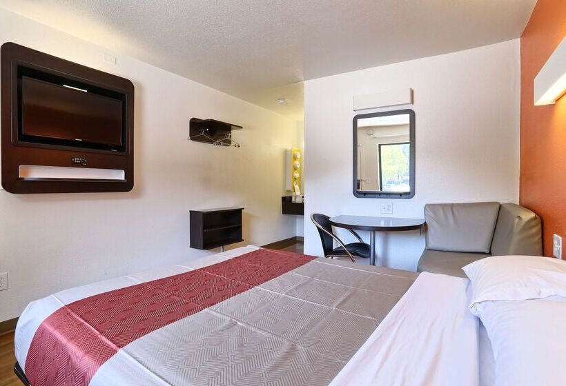 מוטל Park Inn By Radisson