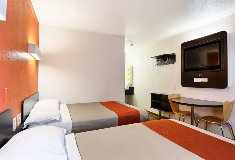 מוטל Park Inn By Radisson