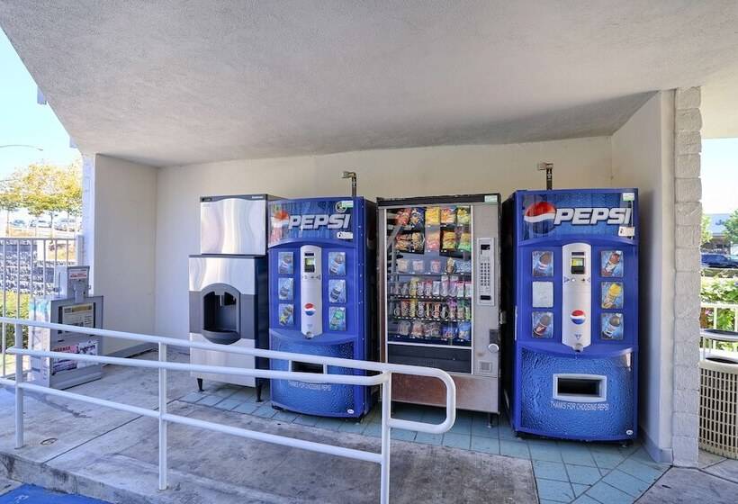 מוטל Park Inn By Radisson