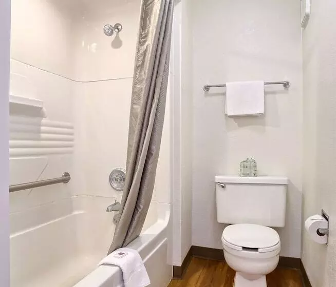 Мотель Park Inn By Radisson