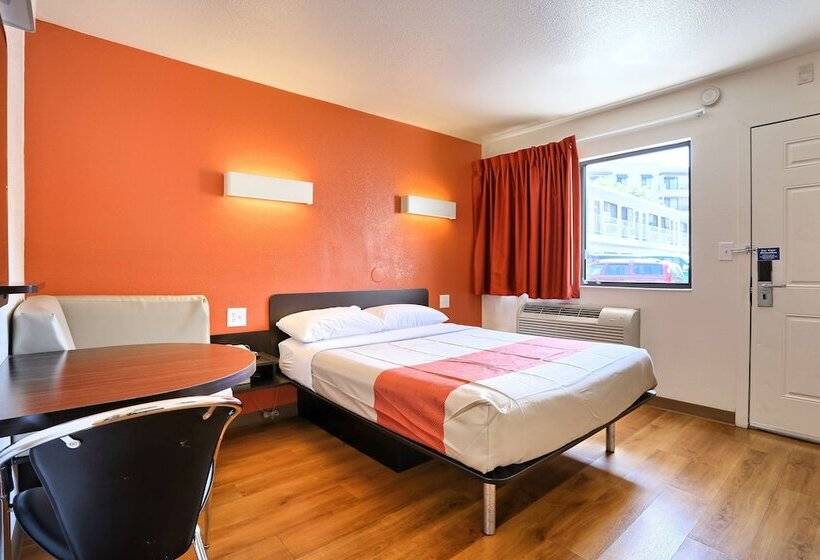 מוטל Park Inn By Radisson