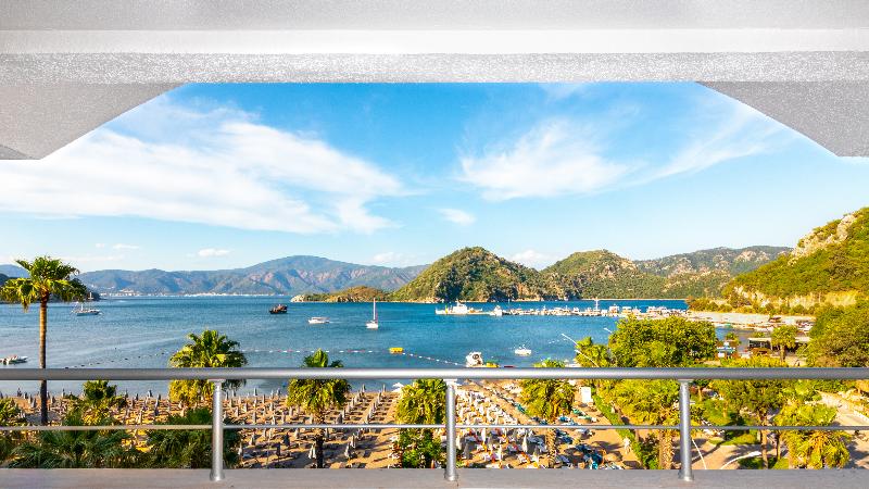 בית מלון כפרי Faros Premium Beach