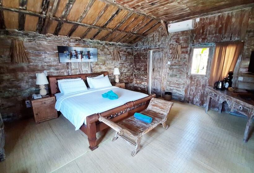 Resort Sea Breeze Candidasa