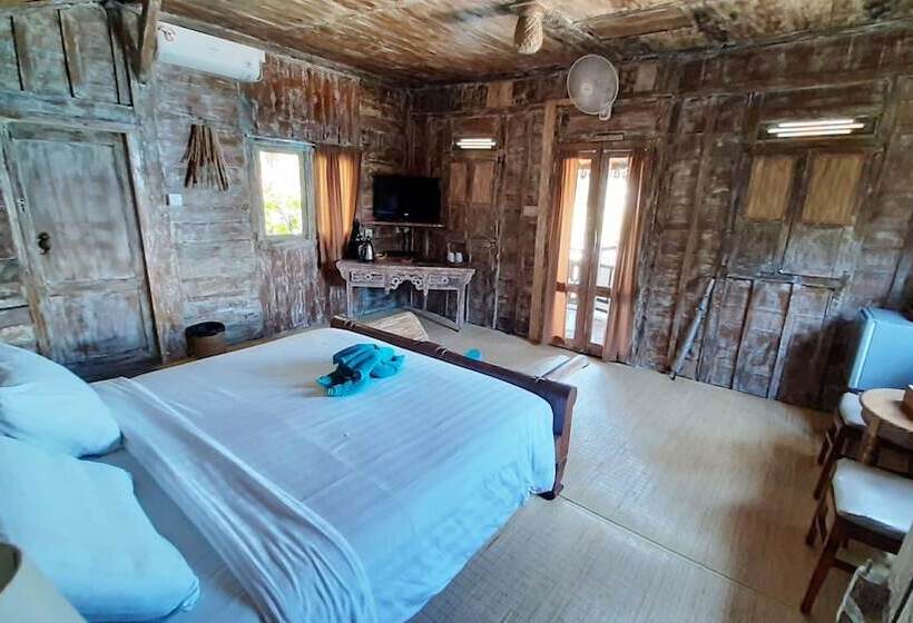 Resort Sea Breeze Candidasa